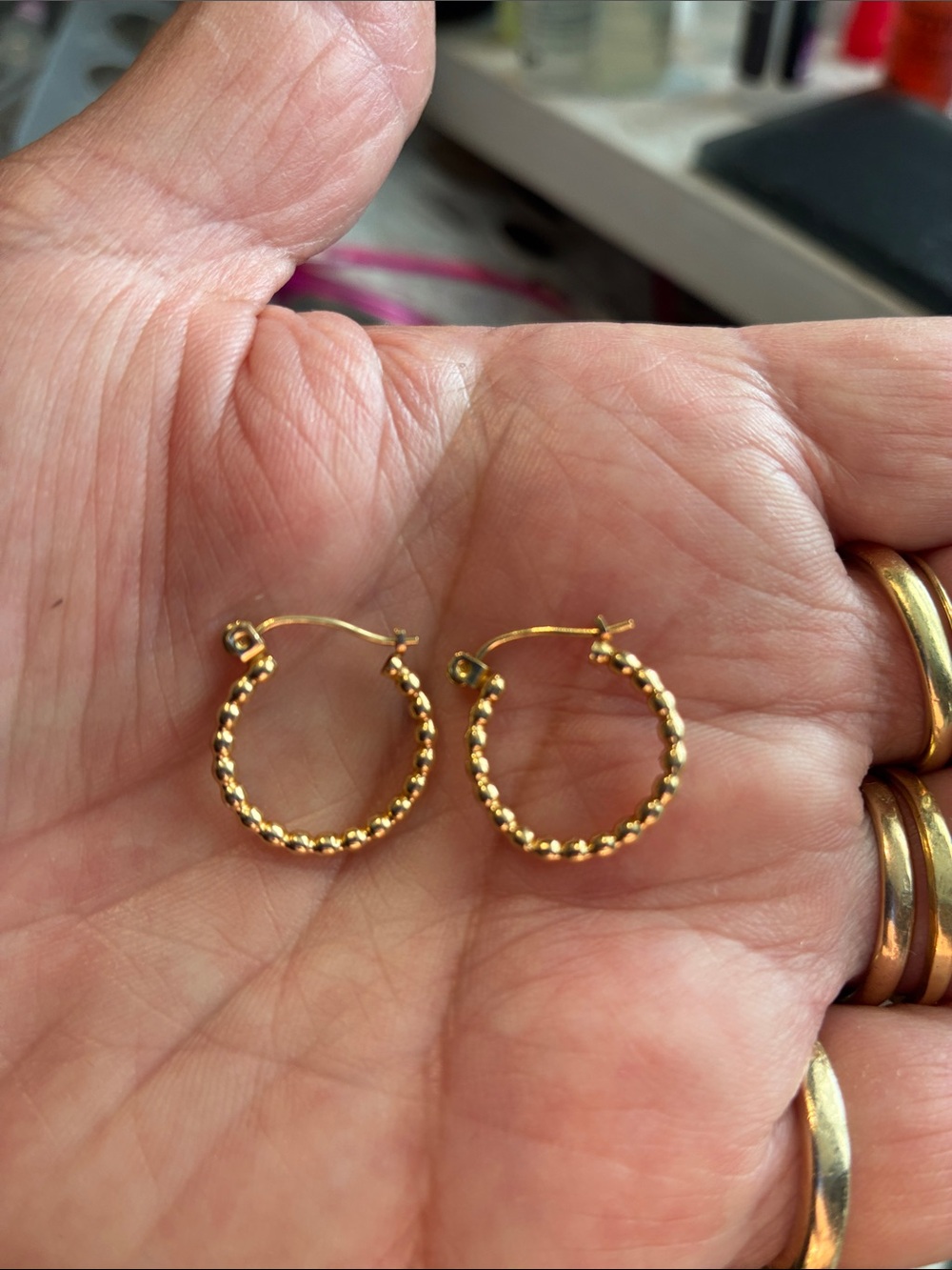 10K ( tests to 14k) Beaded Hoop Earrings 
.75 grams